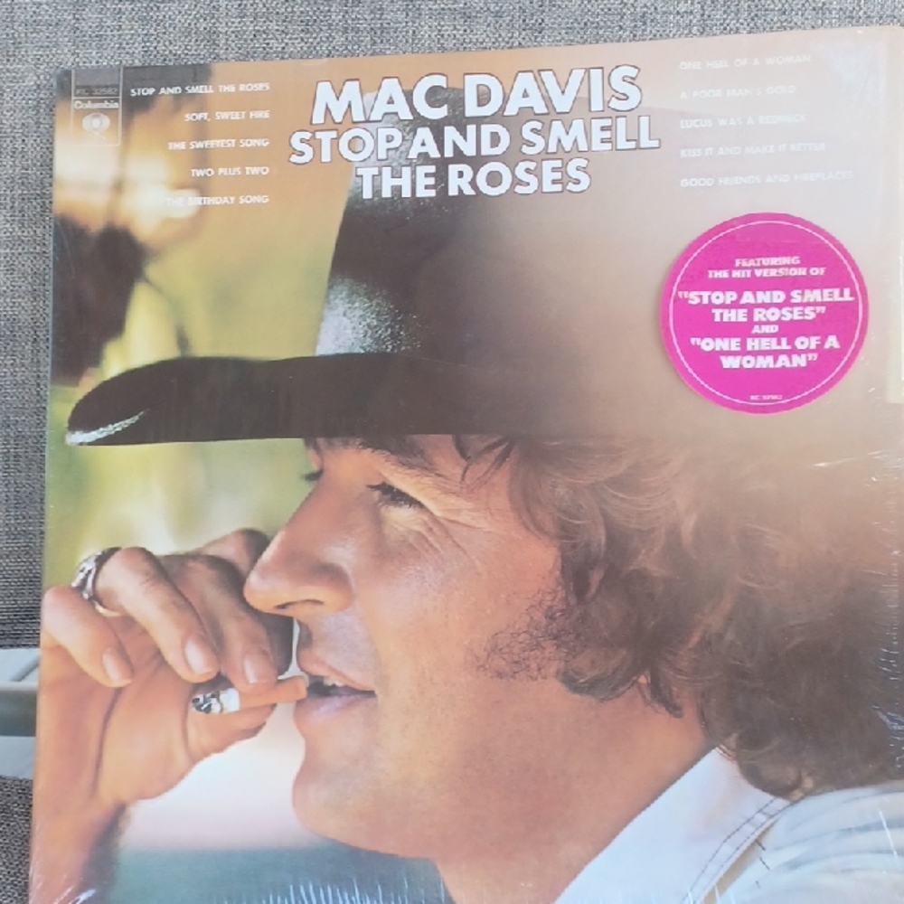 MAVDAVIS record album